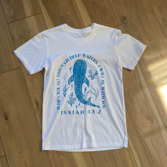 NWOT SHEIN T-Shirt - Picture 2 of 4